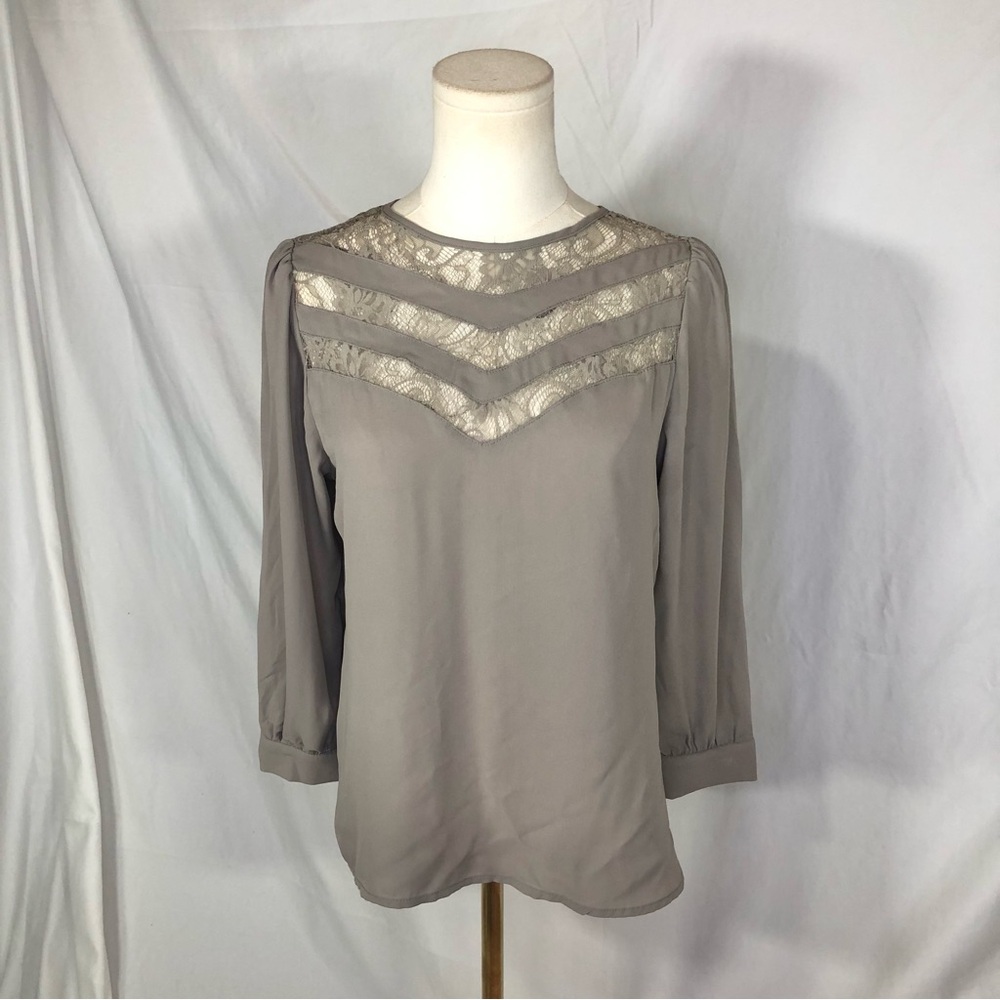 Lace Yoke Long-Sleeve Blouse - Taupe Size Small